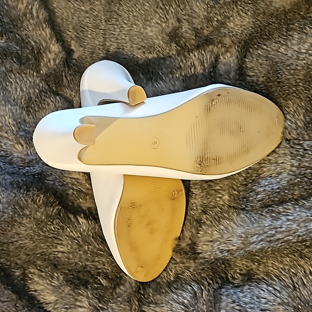 White Heels - Picture 2 of 4